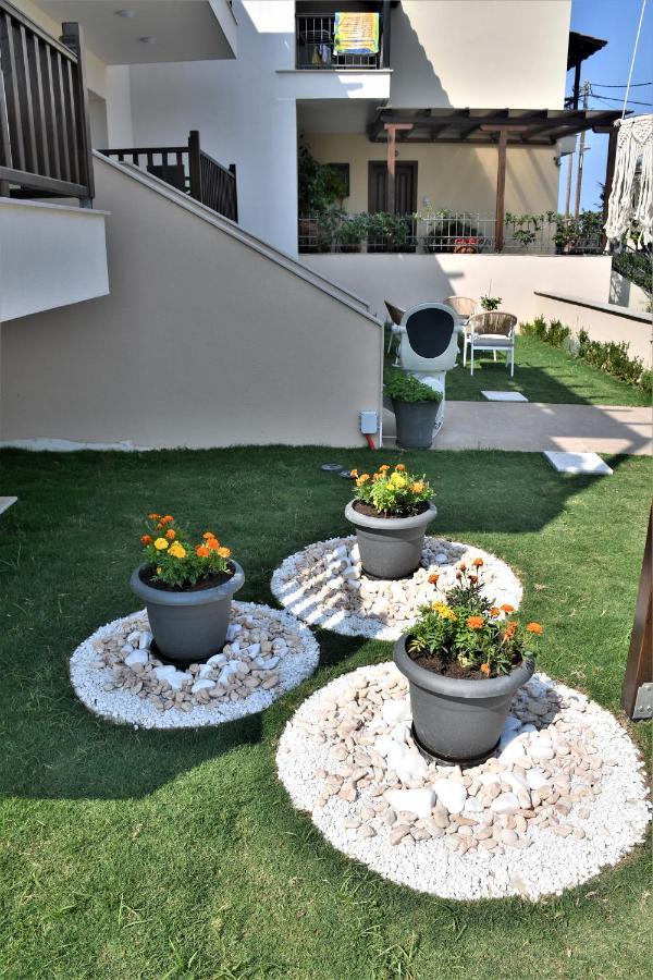 La Mer Luxury Apartments Ierissos Dış mekan fotoğraf